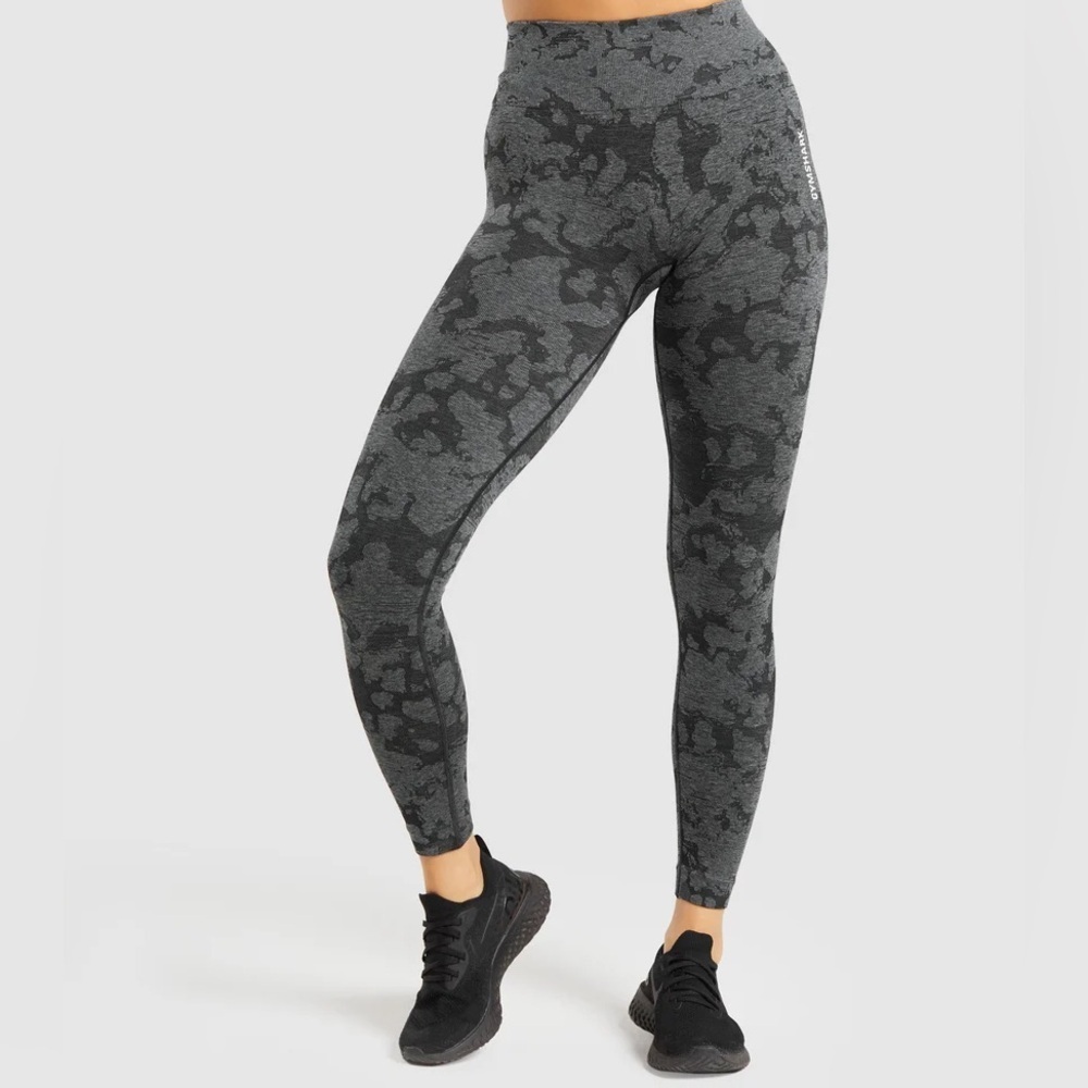 - Gymshark Adapt Black Camo High Rise Leggings Small